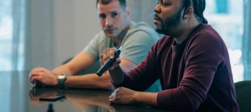 Kompletní průvodce 2025 elektronická cigareta e recenze, jak vybrat a kde koupit levně