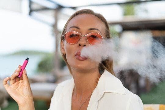 Kompletní průvodce e cigareta náplně bez nikotinu jak vybrat příchuť, kvalitu a kde koupit