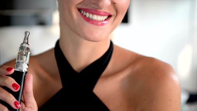 Kompletní průvodce 2025 elektronická cigareta e recenze, jak vybrat a kde koupit levně