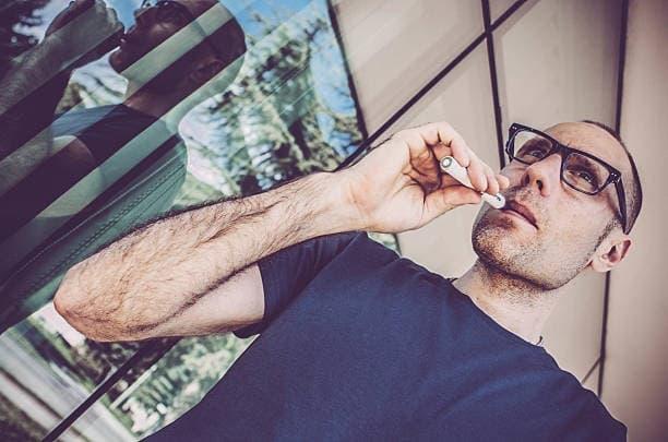 blu elektronická cigareta nejde potáhnout – co problém způsobuje a jak ji snadno opravit doma